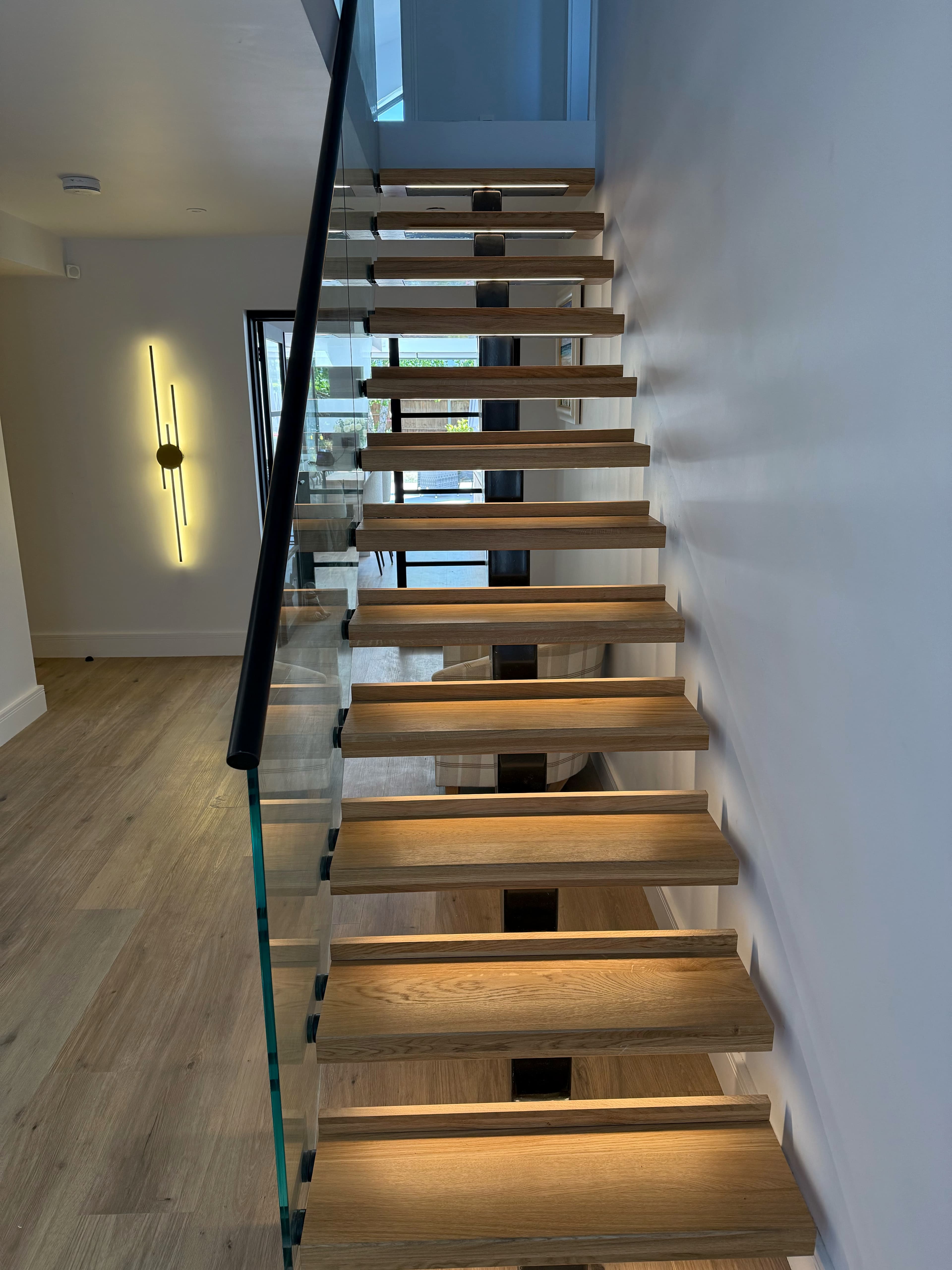 Réalisation Stepolia : marches et aménagement bois sur mesure. (33)