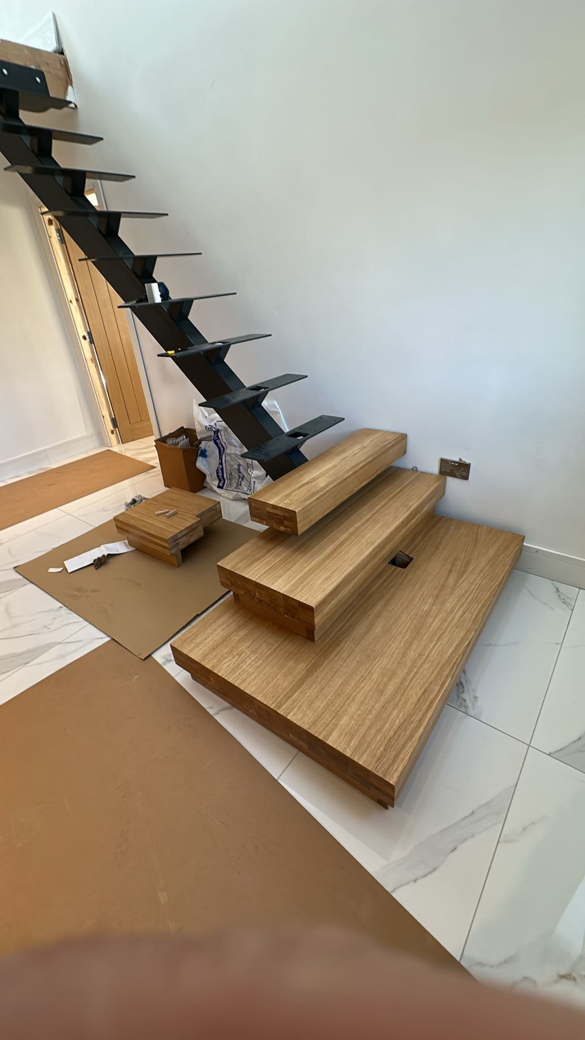 Réalisation Stepolia : marches et aménagement bois sur mesure. (38)