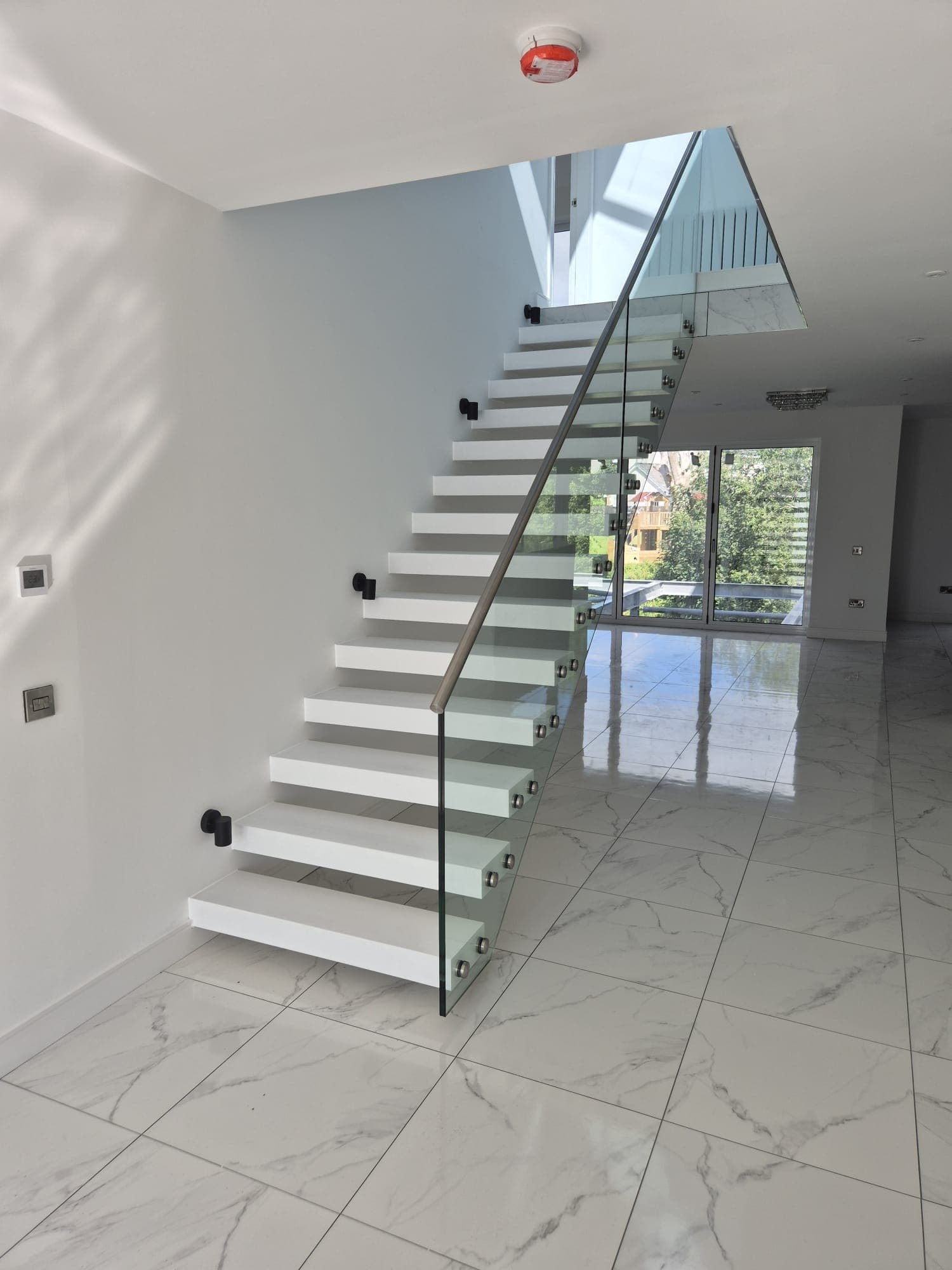 Réalisation Stepolia : marches et aménagement bois sur mesure. (6)