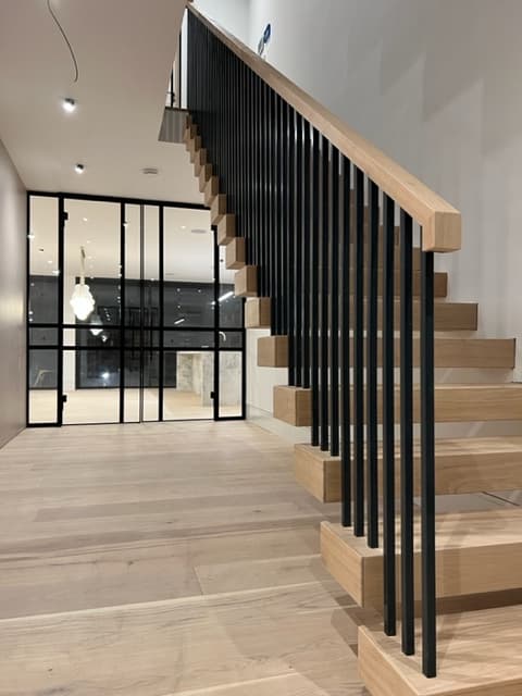 Réalisation Stepolia : marches et aménagement bois sur mesure. (18)
