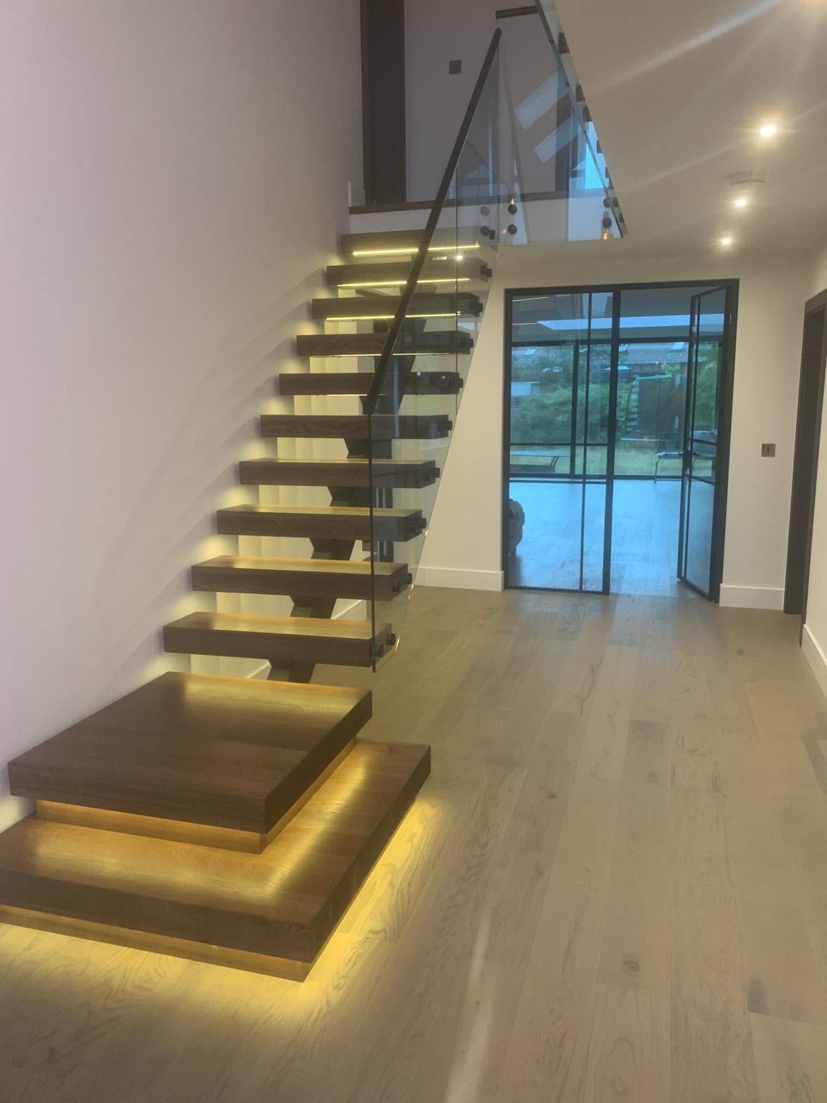Réalisation Stepolia : marches et aménagement bois sur mesure. (20)